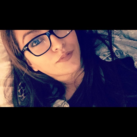 Meet your Posher, Marlene - Picture 1 of 1